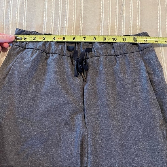 Lululemon On The Fly Pant 27" in Heathered Black Grey 4 W5BSES - Picture 7 of 9